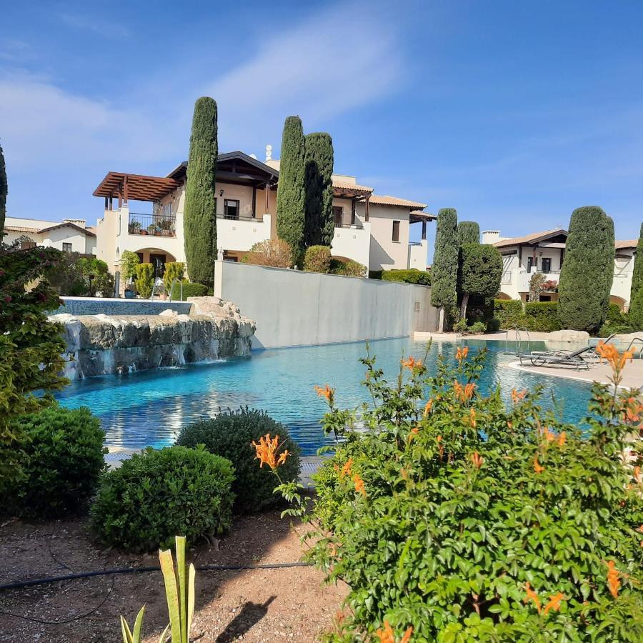 Helios Heights Spirits, Aphrodite Hills Golf Resort Kouklia Bagian luar foto