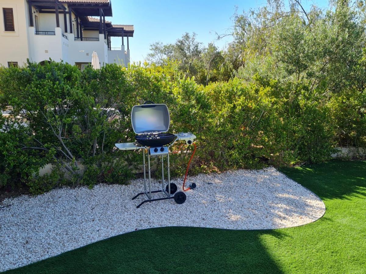 Helios Heights Spirits, Aphrodite Hills Golf Resort Kouklia Bagian luar foto