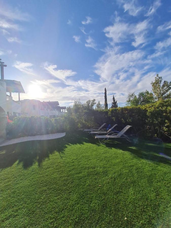 Helios Heights Spirits, Aphrodite Hills Golf Resort Kouklia Bagian luar foto