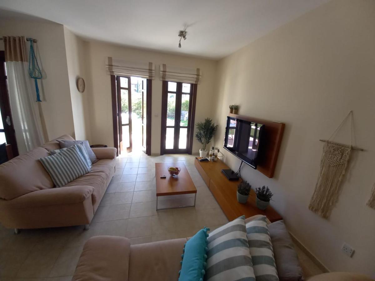 Helios Heights Spirits, Aphrodite Hills Golf Resort Kouklia Bagian luar foto